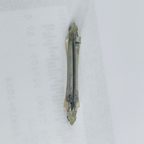 Victorian Carved Mother Of Pearl Hand Antique Pin C Hook Clasp Pin MINT 1.25". - Picture 5 of 11